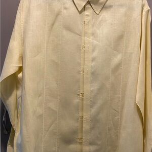 Cubavera Women's Light Yellow Button Down Shirt